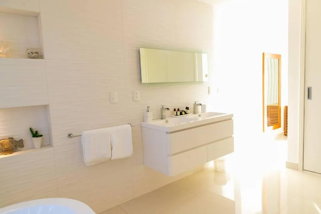 Home Dexter Nilsson 0*, Isla Mujeres